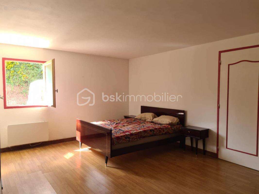 Maison à SIORAC-EN-PERIGORD