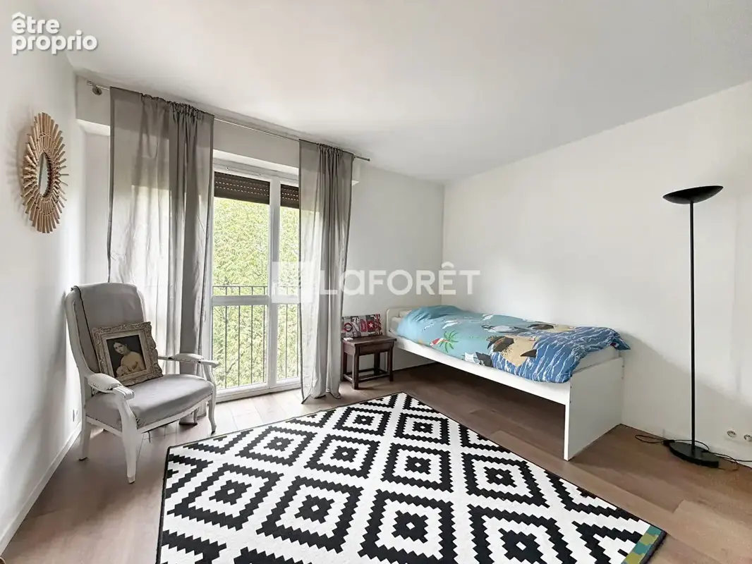 Appartement à Viry Chatillon 5 pièce(s) 95 m2 - photo 9