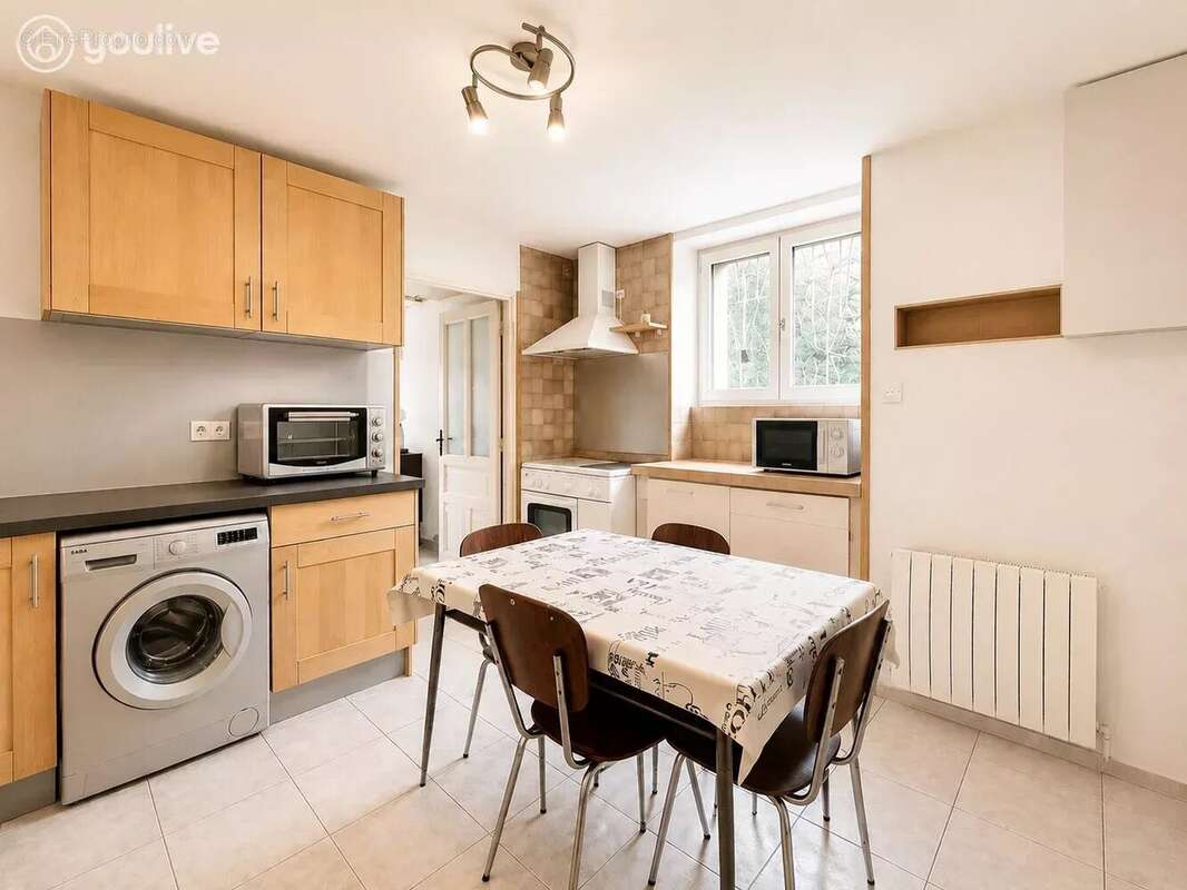 Maison de village avec 2 appartements –Petite Vue mer et montagne - photo 1