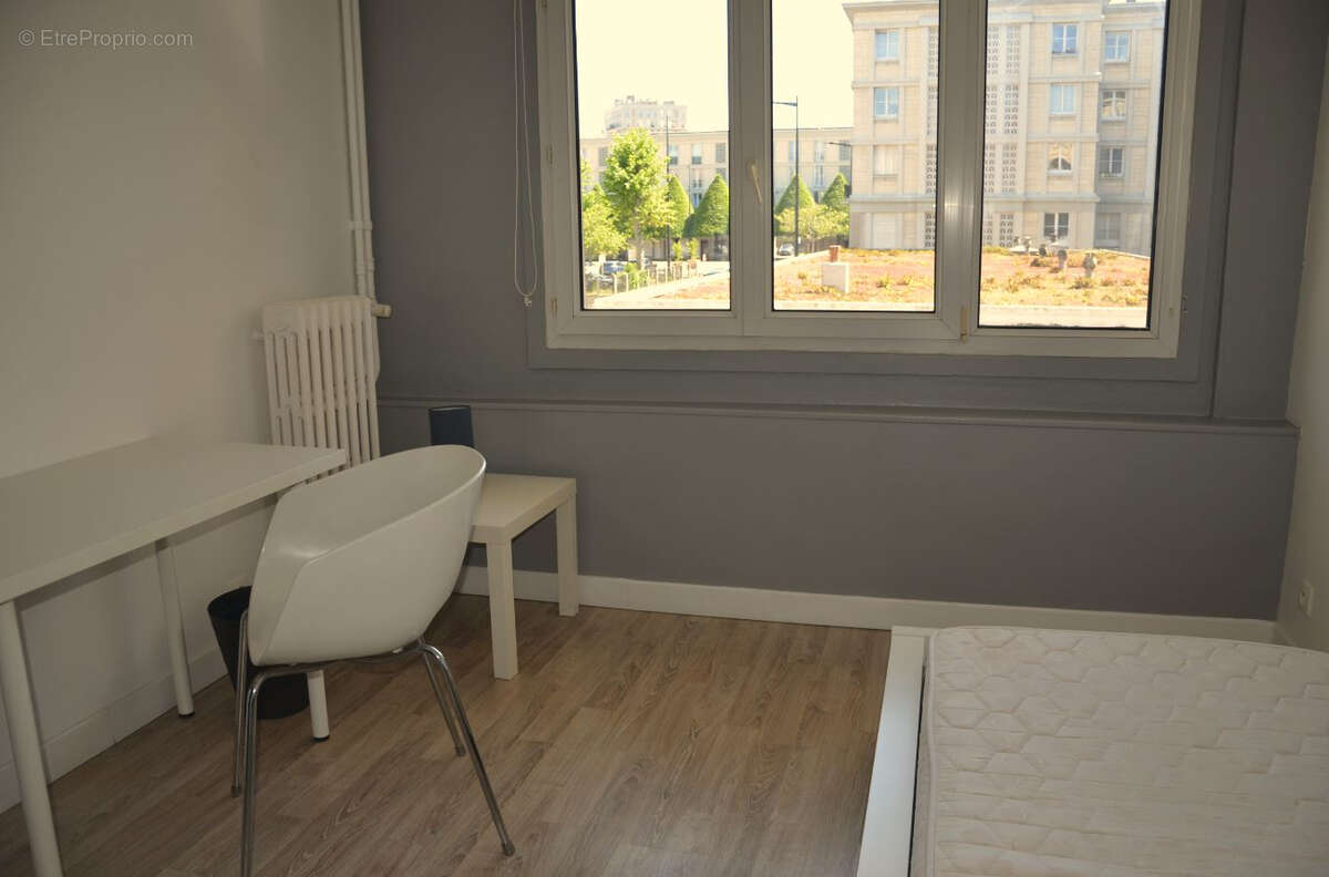 Le havre coeur de ville notre dame vente residence etudiante  10 chambres meublees avec balcon - photo 7