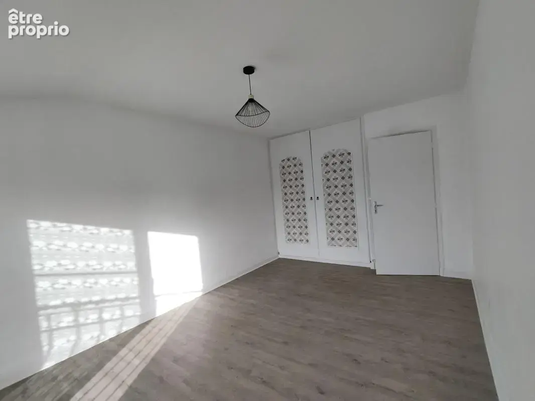 SAINT FRONT en Charente, maison 90 m², rénovée 3 chambres, abri pour voiture et terrain 1017 m² - photo 5