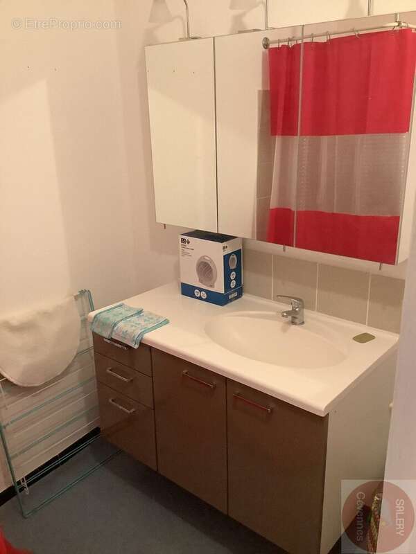 Maison à VIC-LE-FESQ