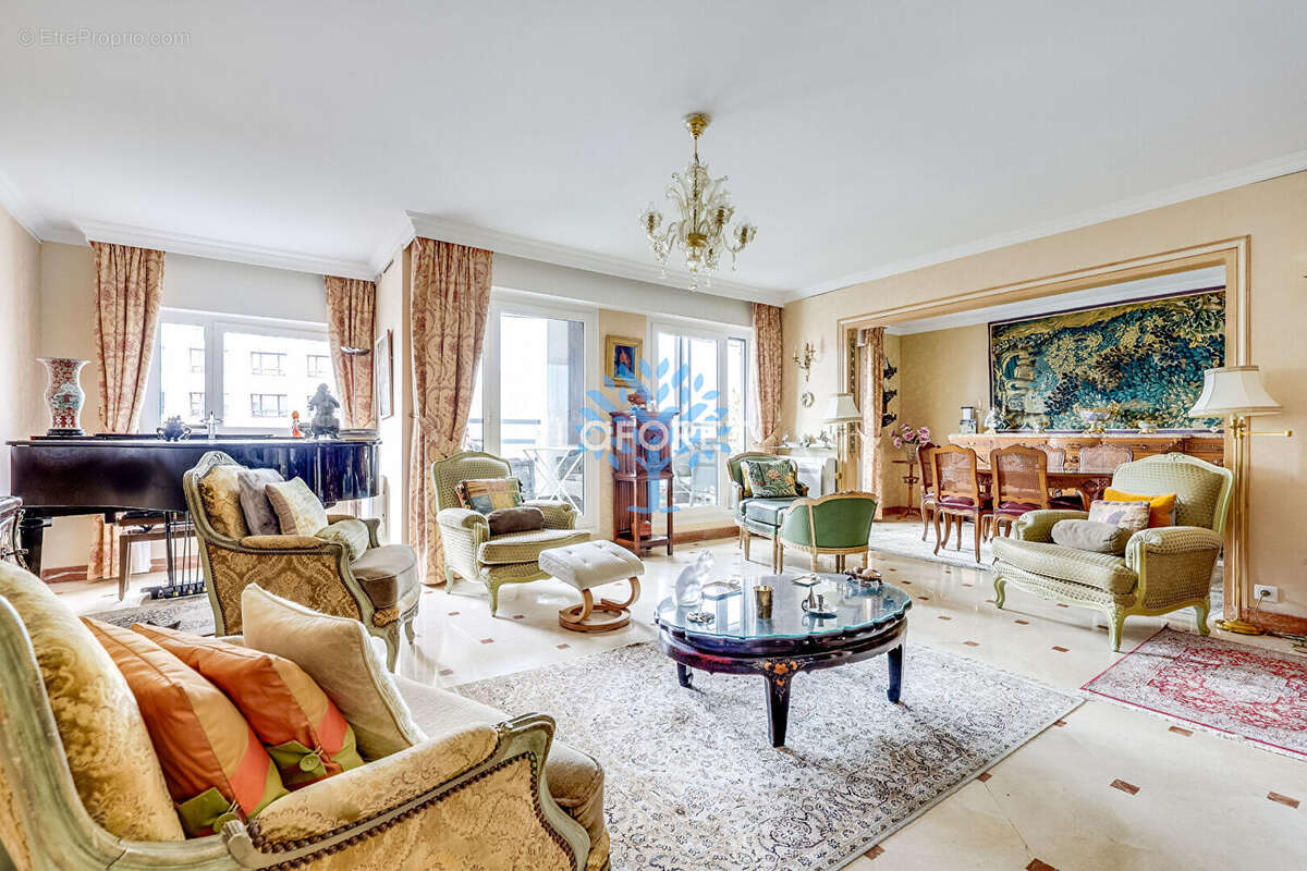 Appartement à PARIS-12E