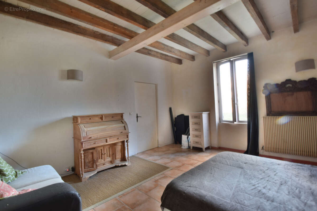 Maison à SAINTE-LIVRADE-SUR-LOT