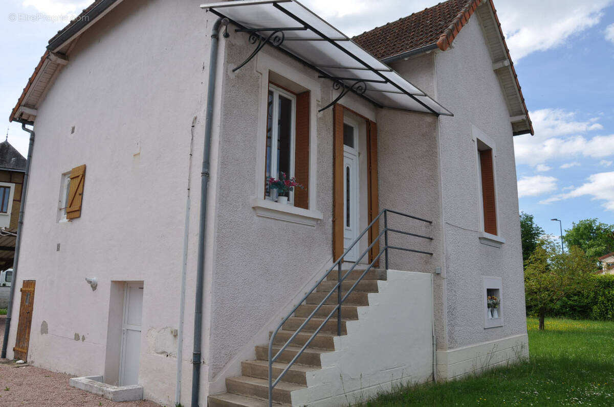 Maison à LAPALISSE