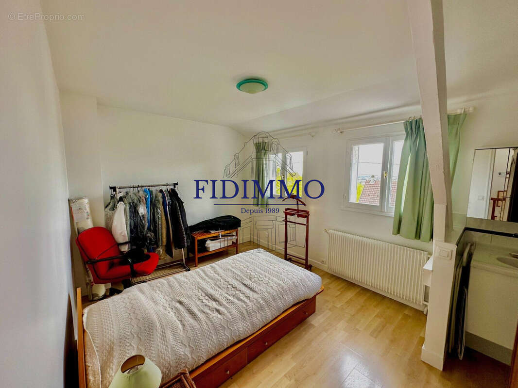 Maison à CHENNEVIERES-SUR-MARNE