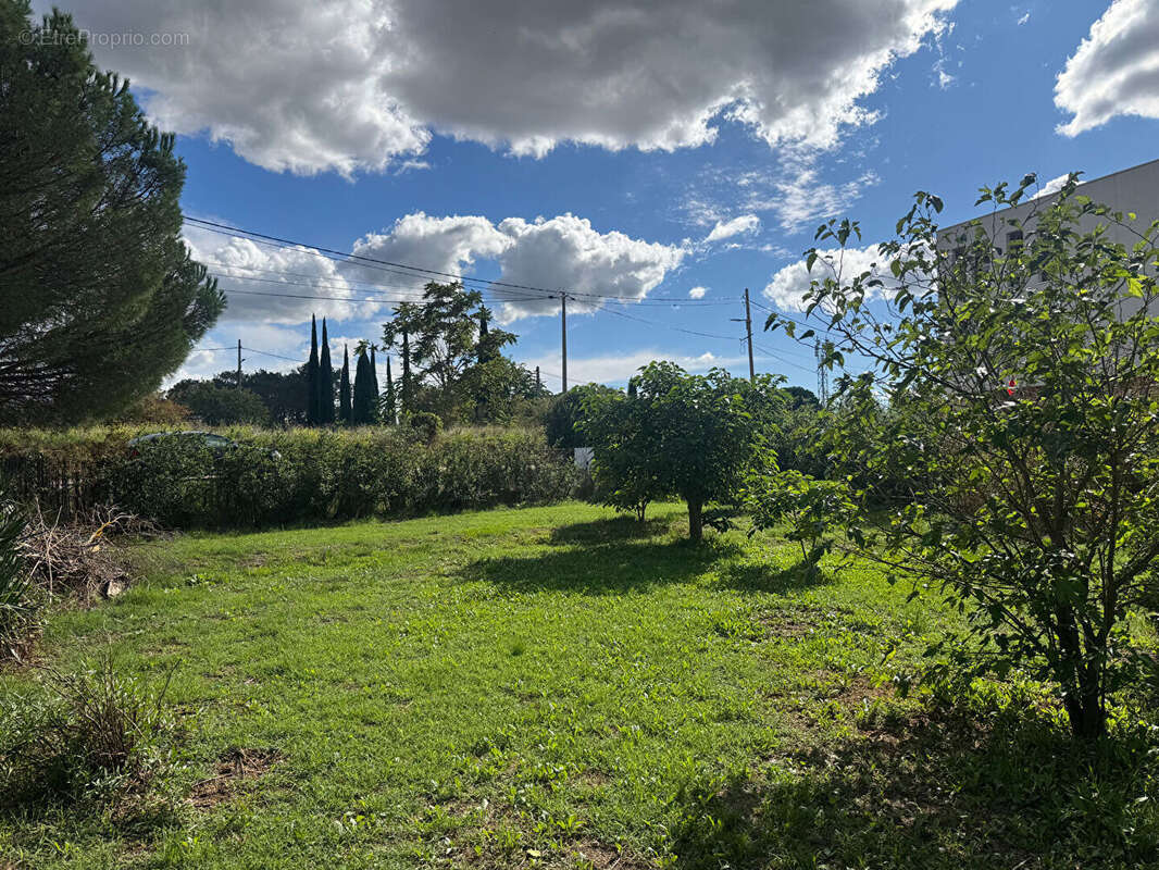 Sous compromis aix les milles maison 73m² + dependances - photo 6