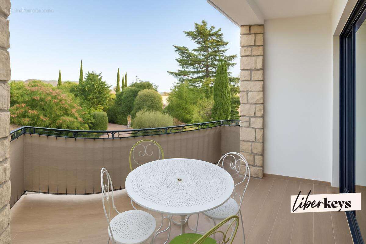 Maison à GREOUX-LES-BAINS