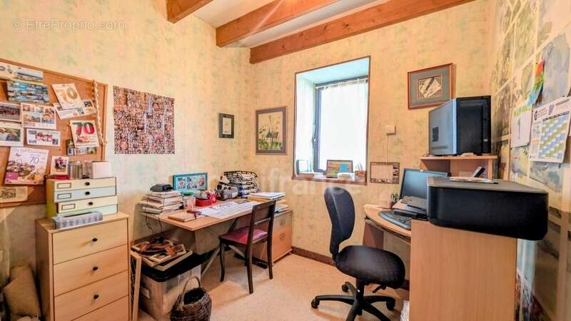 Lanarvilly - Maison 140 m² - 6 Chambres - Terrain 3000 m² - photo 9