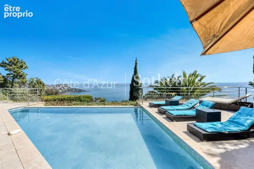 À vendre – Villa de charme avec vue mer et massif de l’Estérel, dans domaine sécurisé au Trayas - photo 4