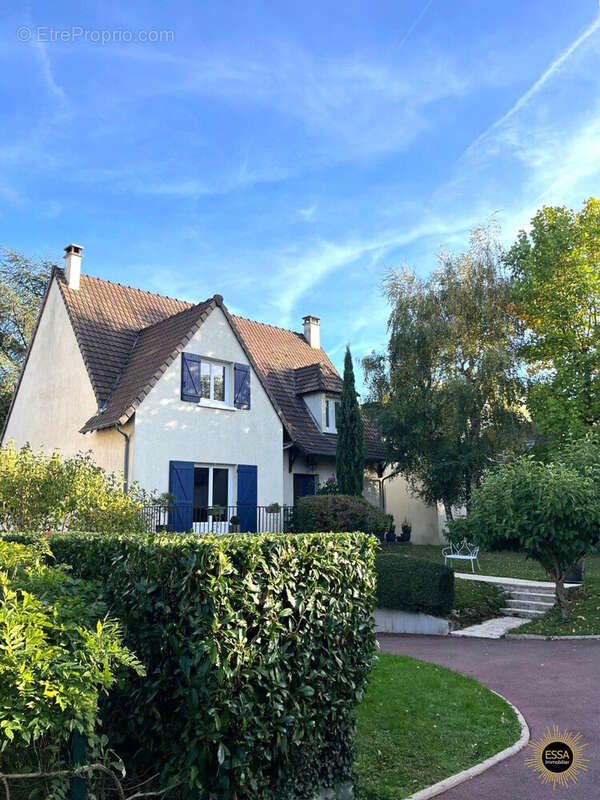 Maison à NOISY-LE-ROI