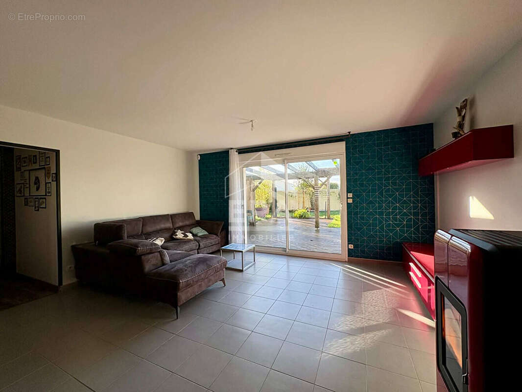 Maison à SAINT-OUEN-D&#039;AUNIS