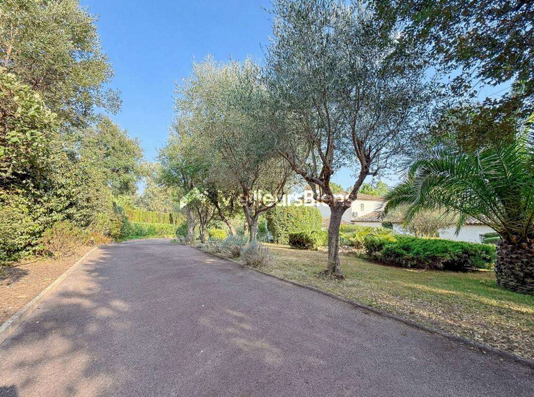 Maison à ROQUEBRUNE-SUR-ARGENS