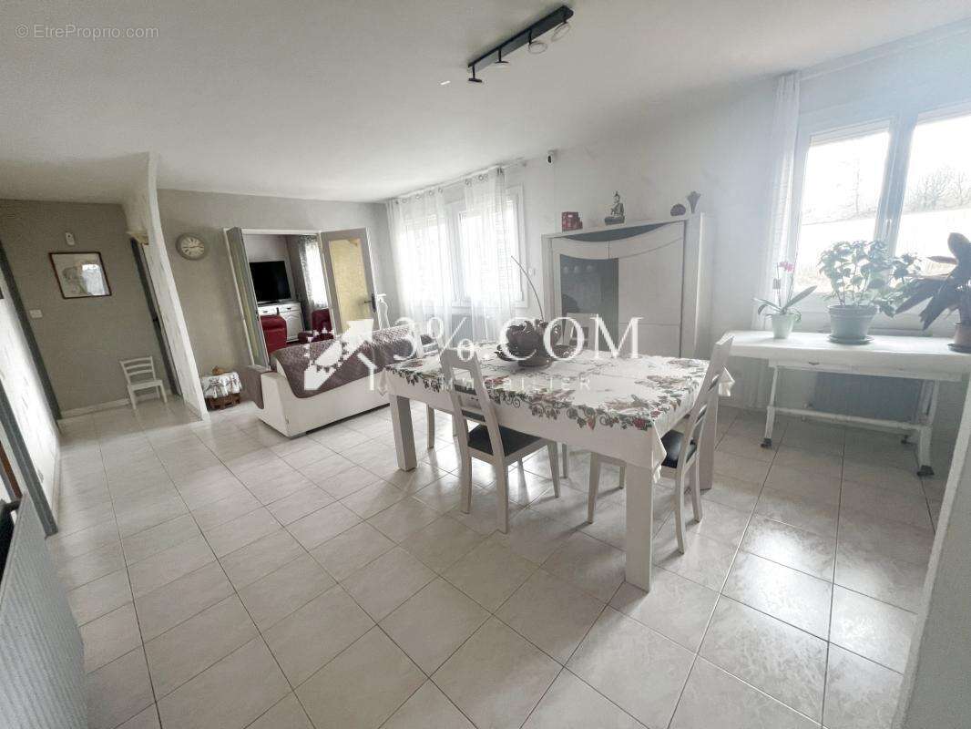 Maison à REHAINVILLER