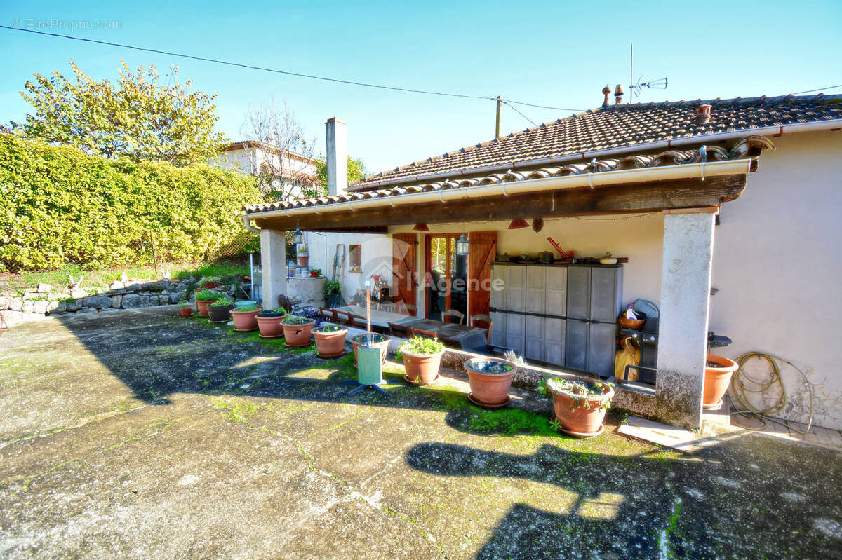 Maison à MOUANS-SARTOUX