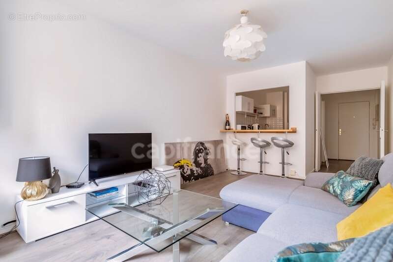 Appartement à PARIS-20E