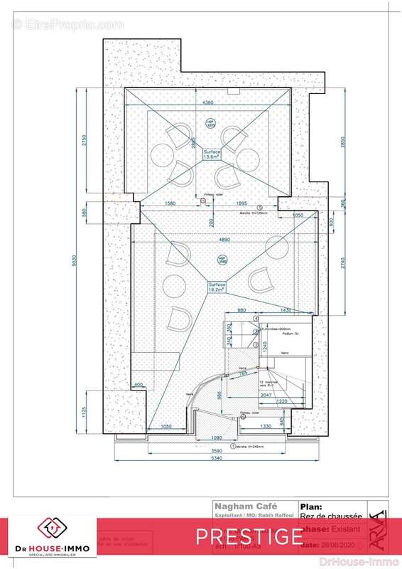 Commerce à PARIS-8E
