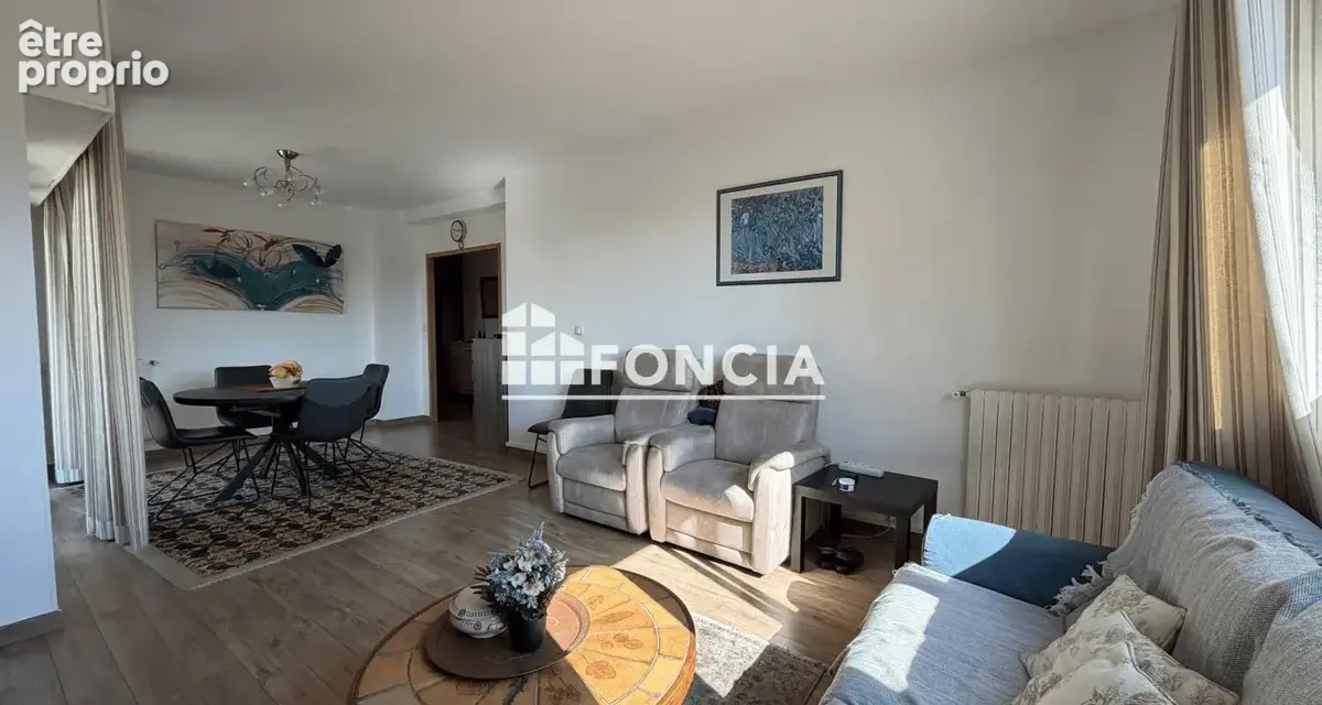 Toulon – port marchand / mourillon – magnifique t5 de 106 m² avec balcon-terrasse et petite vue mer - photo 8