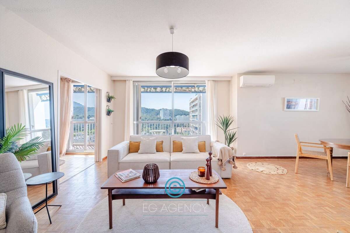 Appartement 90 m² à Marseille-9e  - photo 5