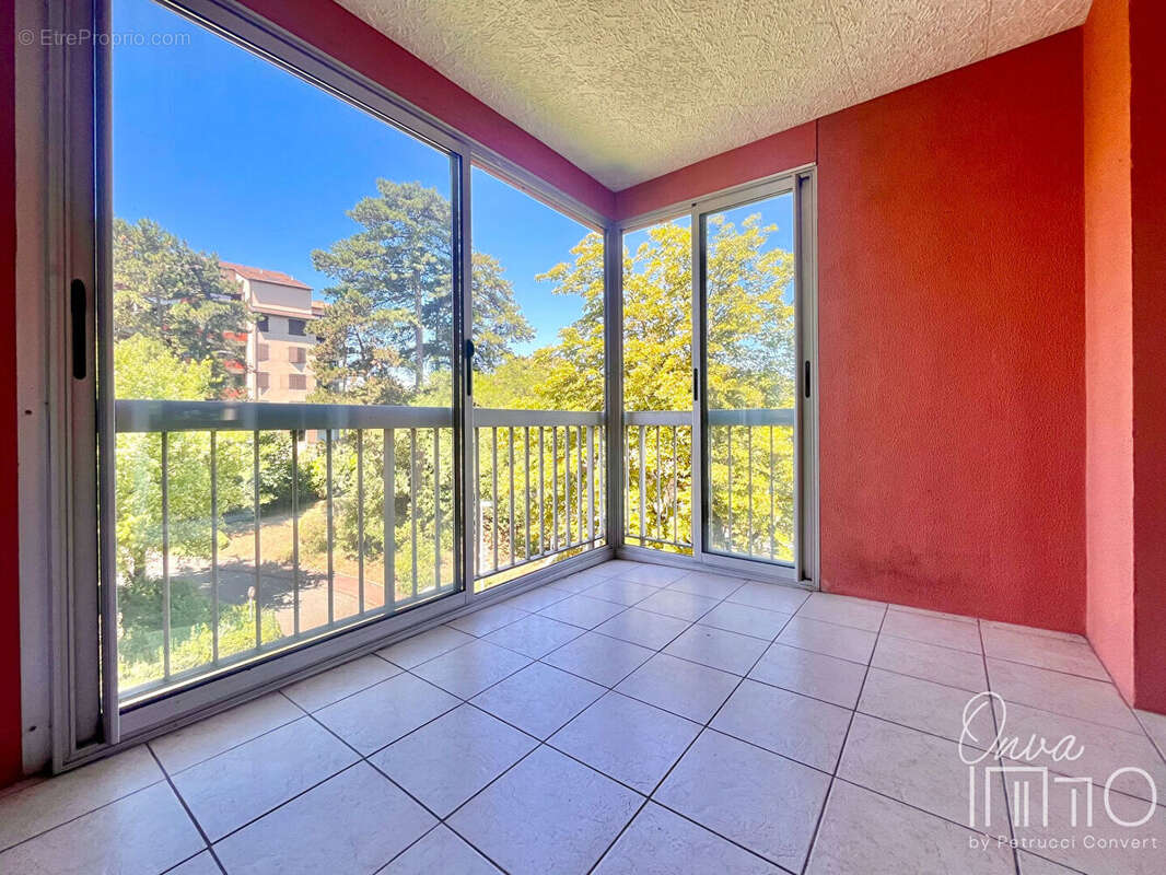 Plateau Saint-Rambert  - T4 de 81m² avec loggia et parking - photo 4