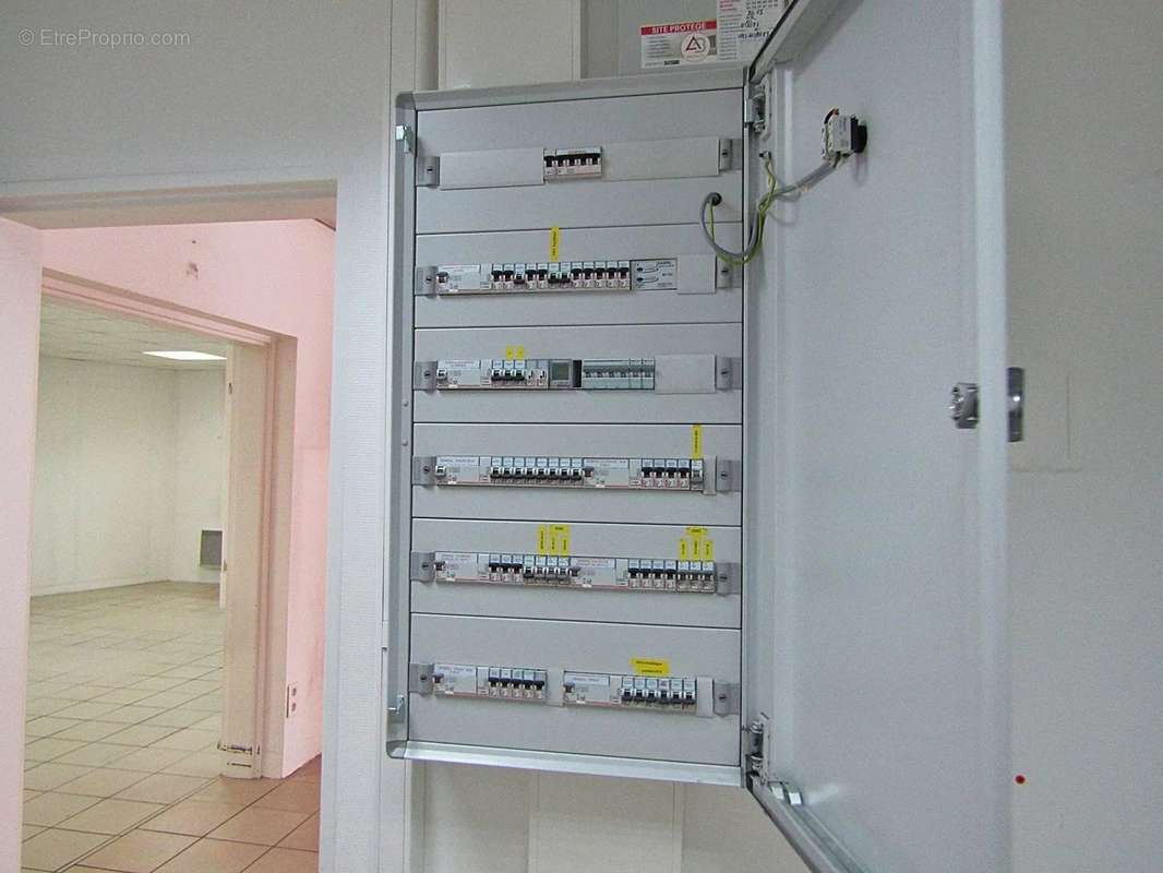 Commerce à ETIVAL-CLAIREFONTAINE