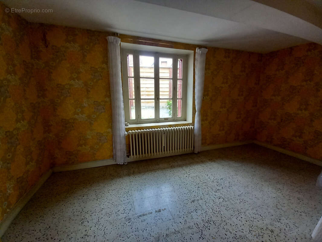 Maison à BICHES