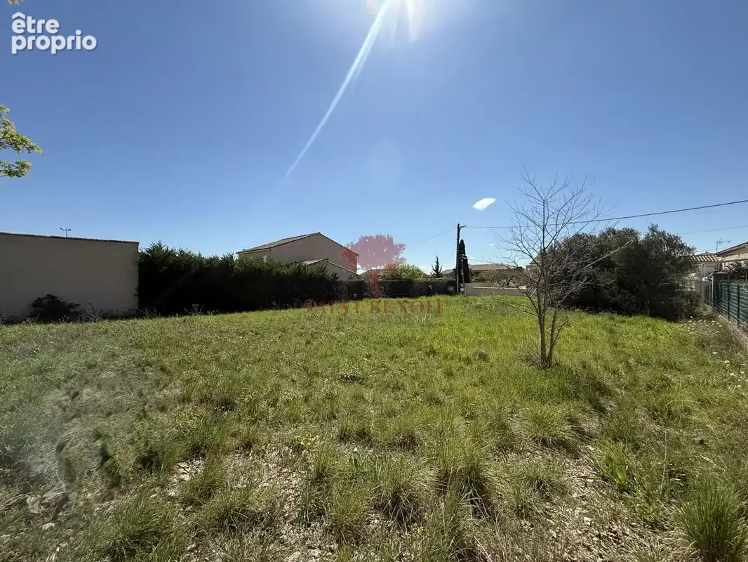 En exclusivite a vendre terrain constructible 850 m2 montpeyroux - photo 2