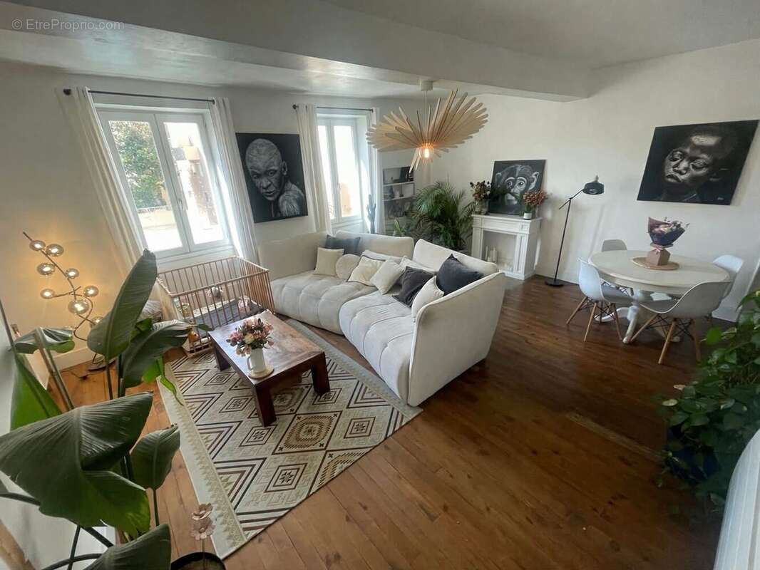 Maison à BOURG-DE-PEAGE