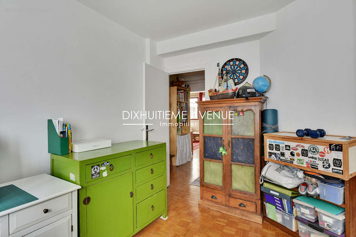 Appartement à PARIS-18E