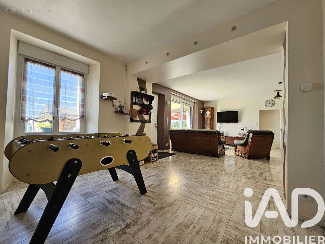 Maison 140 m² à Le Plessis-Dorin  - photo 6