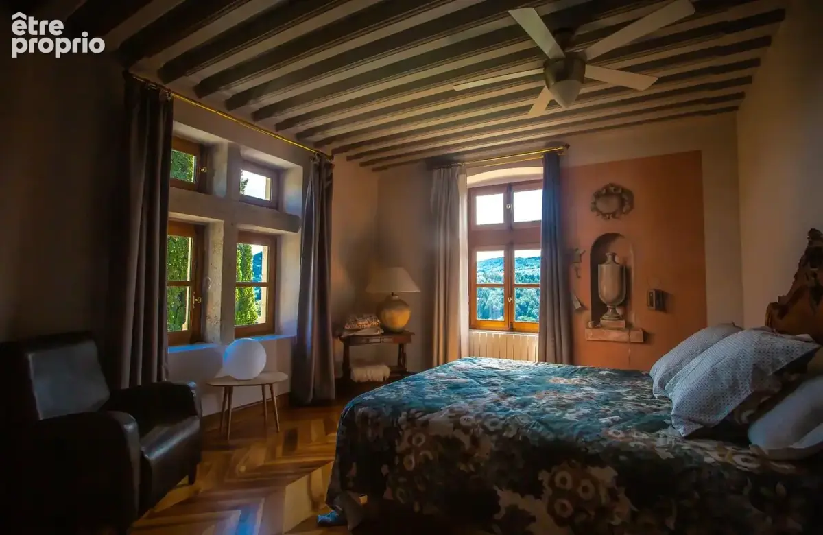 Lieu Inédit - vue 180o - Maison de maître sur promontoire - hameau médiéval - idéal accueil - piscine - photo 12