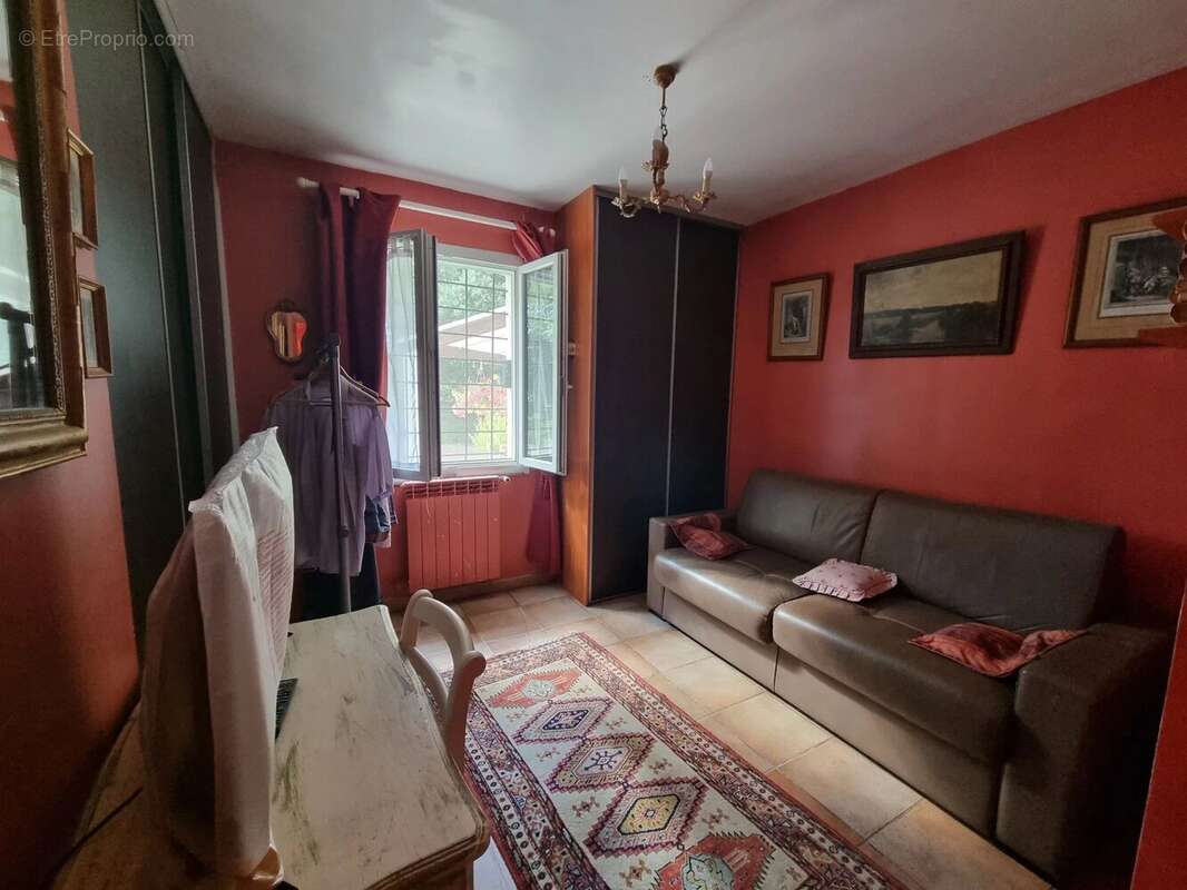 Maison à FLASSANS-SUR-ISSOLE