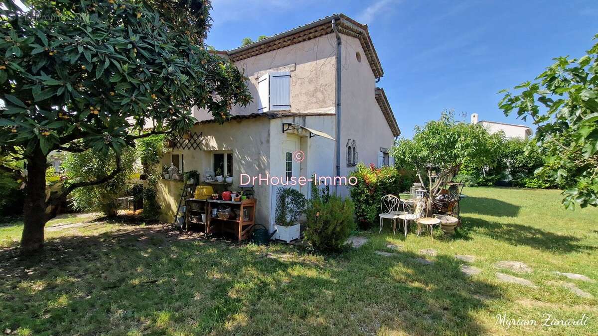 Maison à MOUANS-SARTOUX