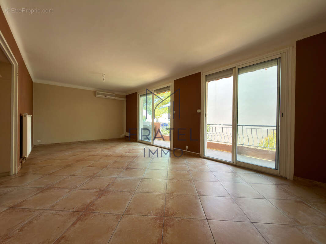 T3 traversant 79 m2 avec terrasse - photo 9