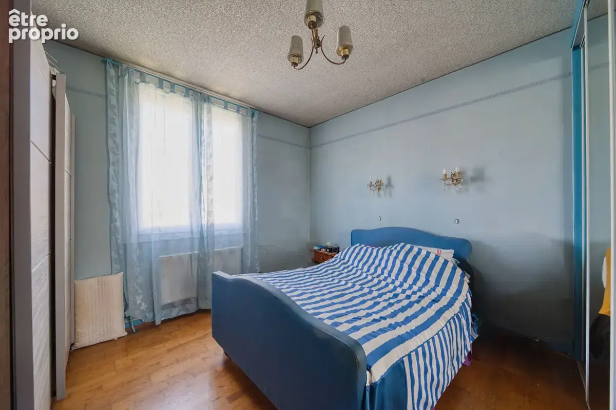Maison T6 119m2 - Voiron Centre - photo 8