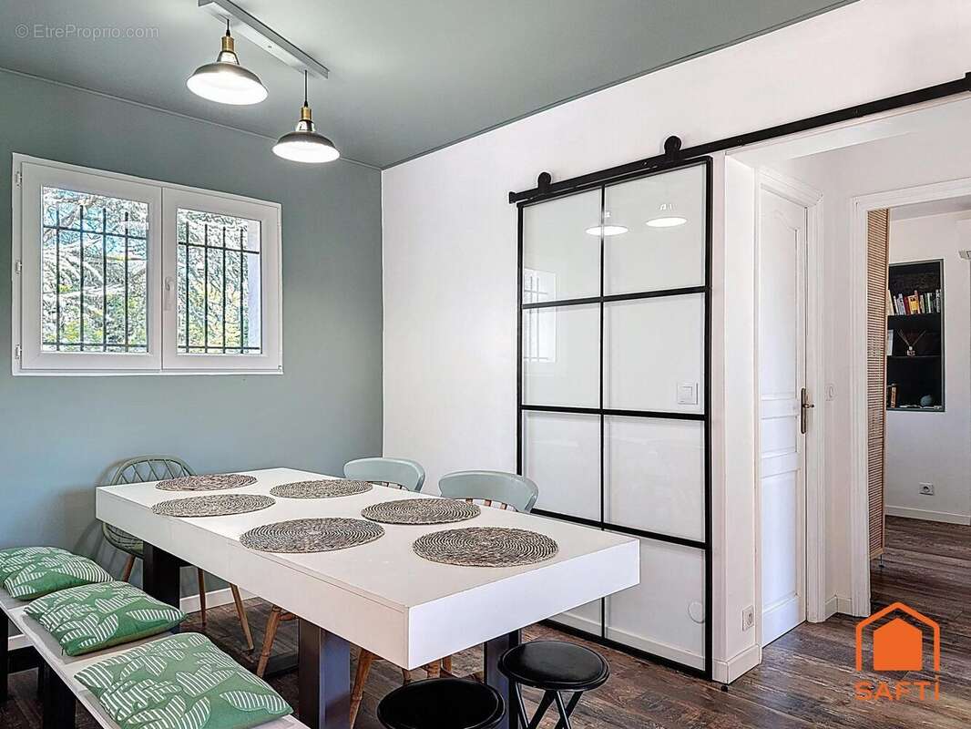 Photo 9 - Maison à REGUSSE