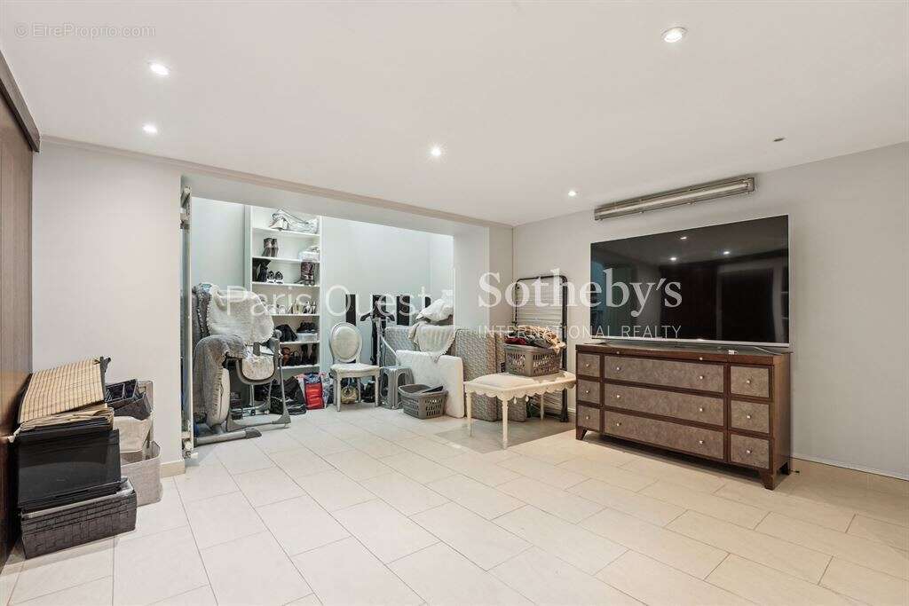 Maison à NEUILLY-SUR-SEINE