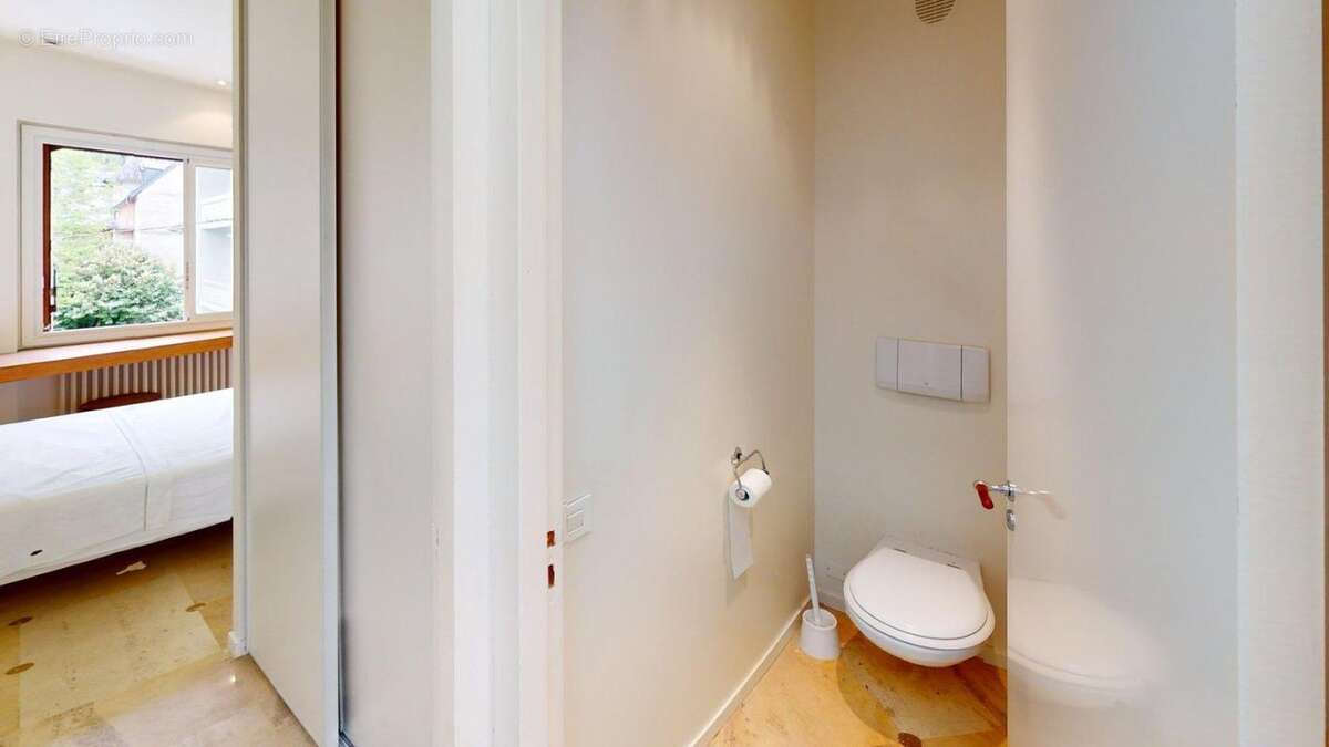 Charmant appartement de type 4 de 112 m² avec Terrasse Plein Sud et Vue Panoramique à Bagnères-de-Luchon - photo 9