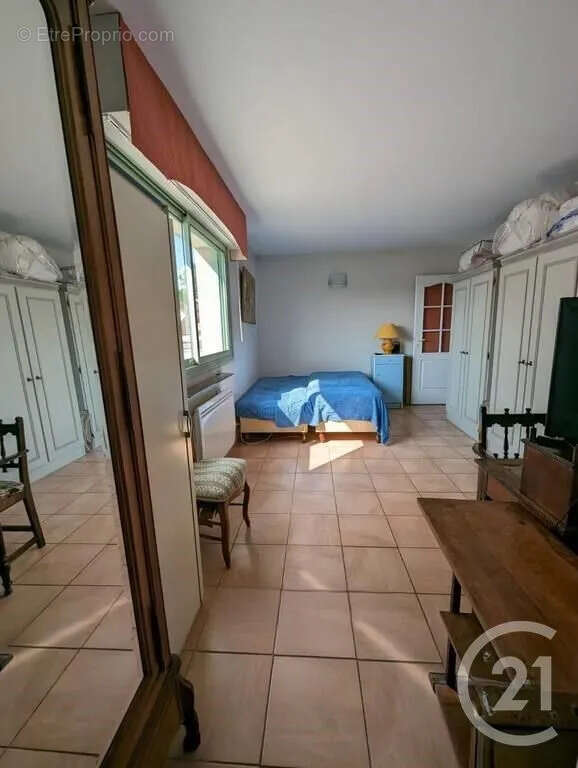 Appartement à SAINT-MAUR-DES-FOSSES