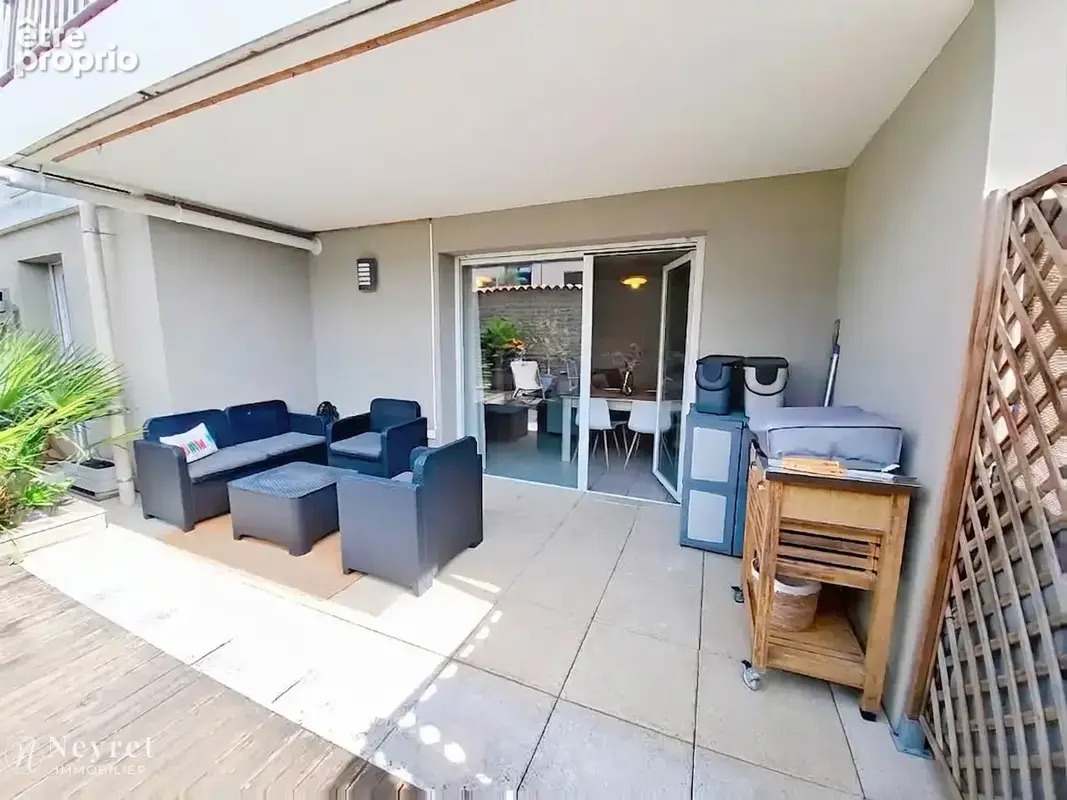 Coup de cœur assuré sur ce T3 en Rez-de-jardin de 57m2 avec en sous-sol sécurisé :garage et place stationnemen - photo 13