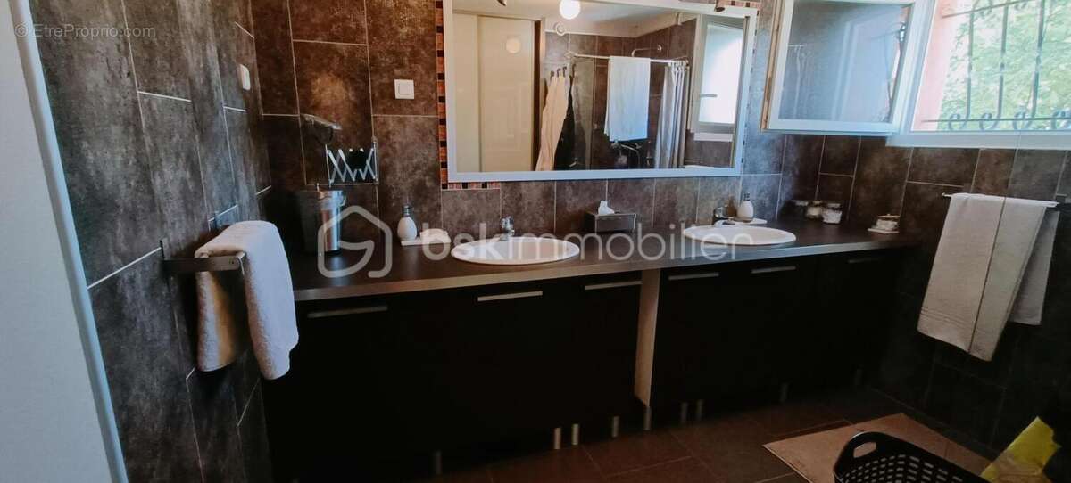 Maison à SAINT-MARTIN-DE-VALGALGUES