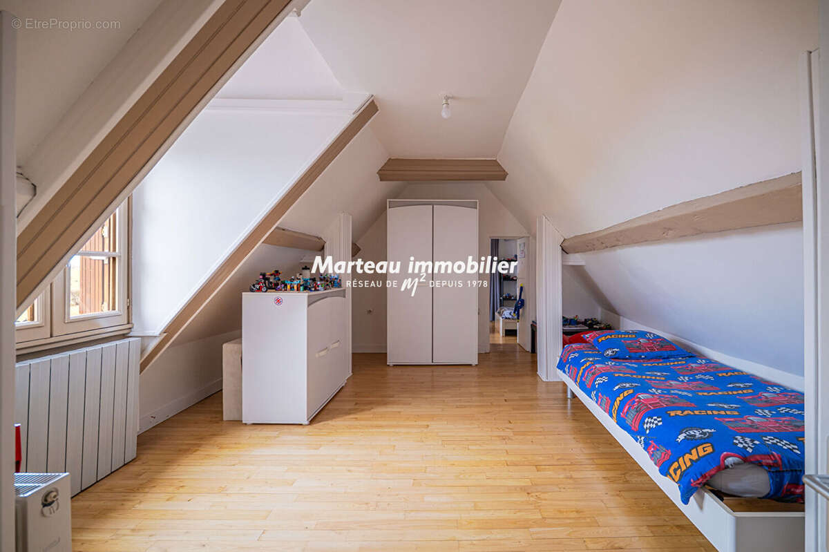 Maison à LOUPLANDE
