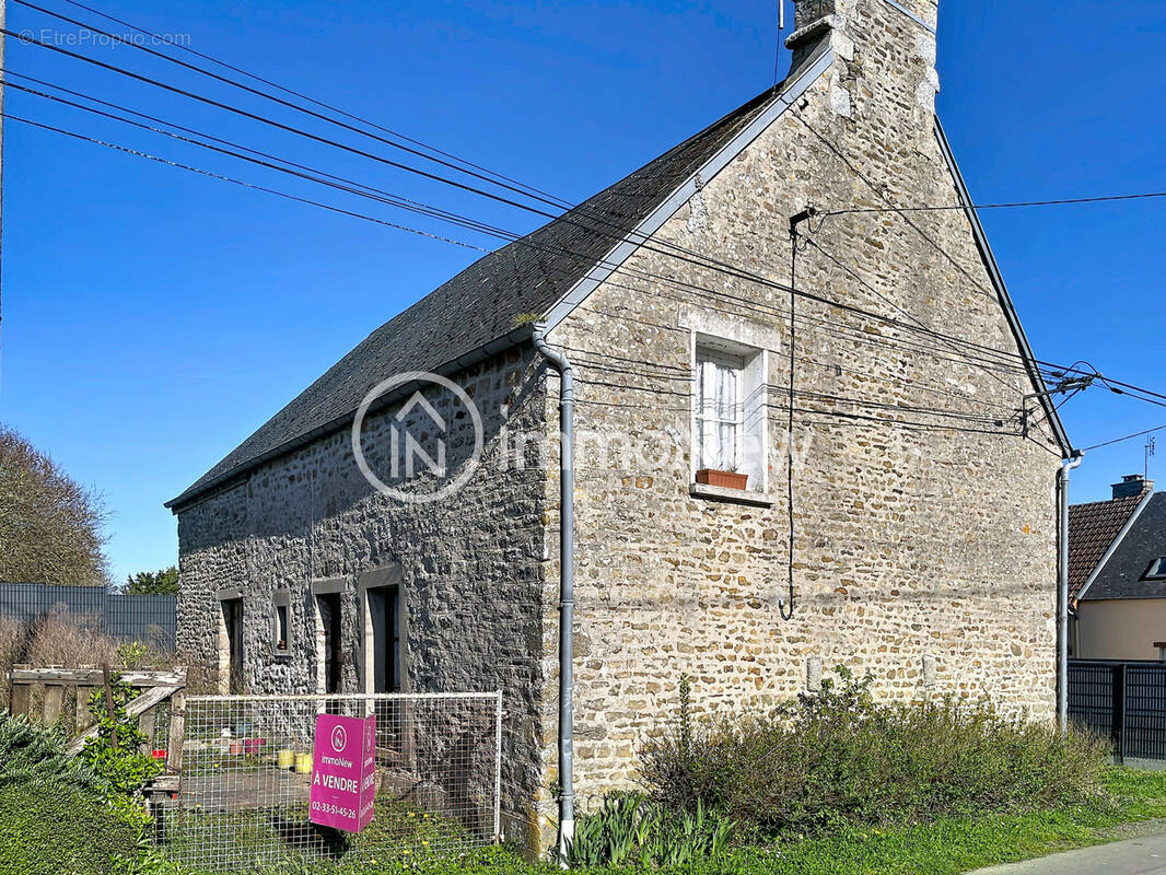 Maison à DRAGEY-RONTHON