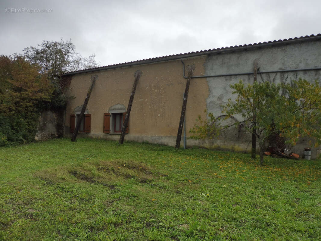 Maison à BOUTEILLES-SAINT-SEBASTIEN