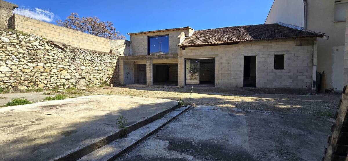 Maison à NIMES