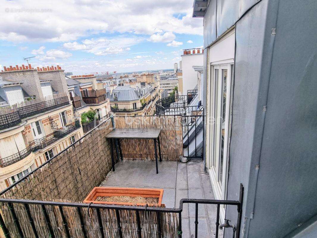 Appartement à PARIS-20E