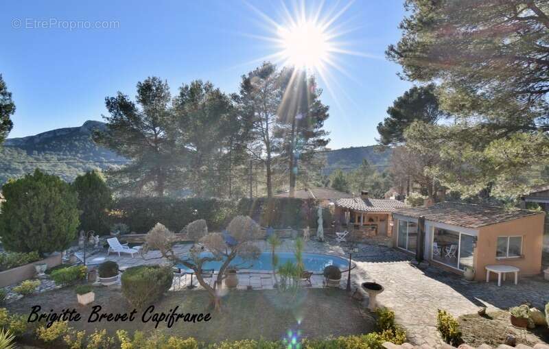 Maison à LA DESTROUSSE