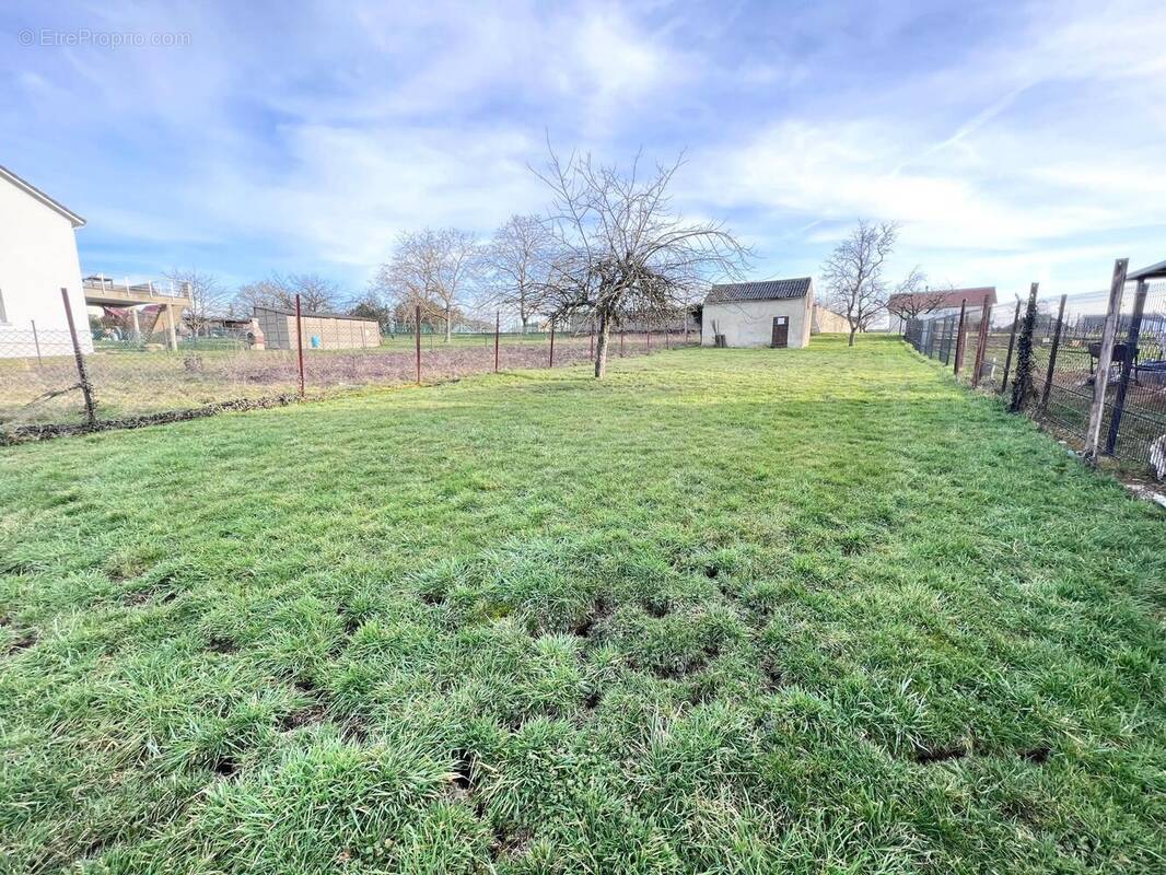 Photo 1 - Terrain à THEDING
