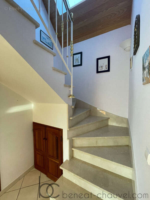 Saint-Avé - Maison 7 pièces - 147 m² sur 1500 m² de terrain - photo 8