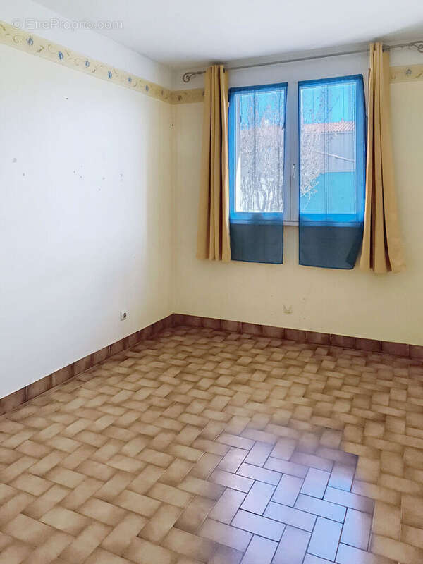 Maison à LES ANGLES